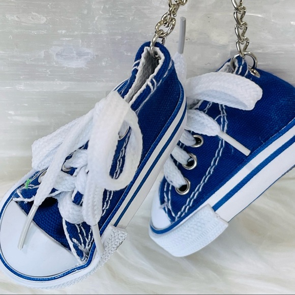 MINI SNEAKER KEYRING BLUE running shoes Coach gift keychain Athletic trainers - Picture 4 of 4